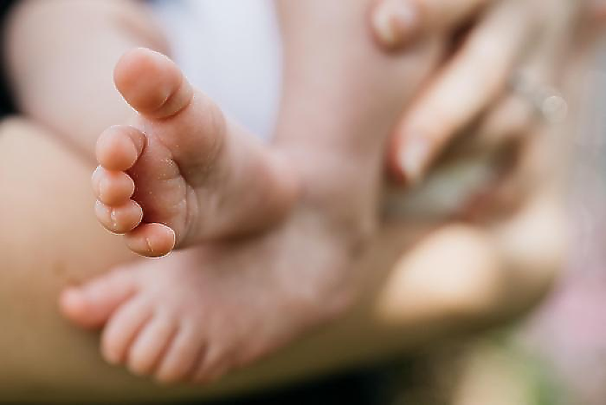 Първи смъртни случаи от коклюш в България: две бебета от една махала в Кюстендил